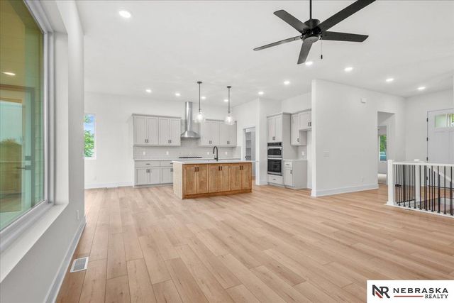 18400 Nicholas Road, Plattsmouth, NE 68048