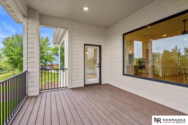 18400 Nicholas Road, Plattsmouth, NE 68048