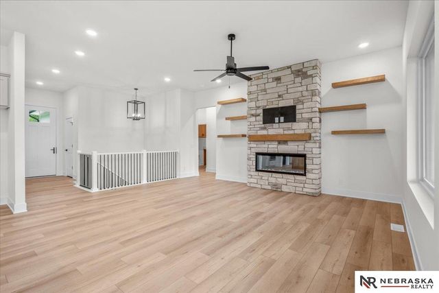 18400 Nicholas Road, Plattsmouth, NE 68048