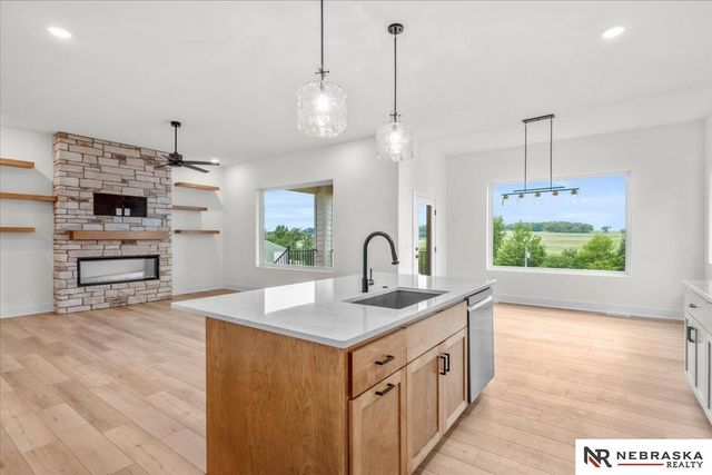 18400 Nicholas Road, Plattsmouth, NE 68048