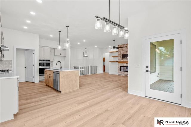 18400 Nicholas Road, Plattsmouth, NE 68048