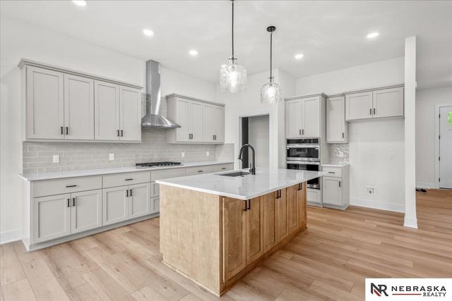 18400 Nicholas Road, Plattsmouth, NE 68048