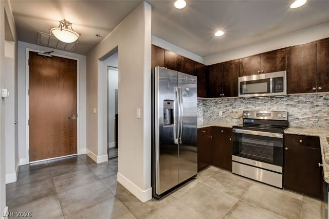 8255 Las Vegas Boulevard 1504, Las Vegas, NV 89123
