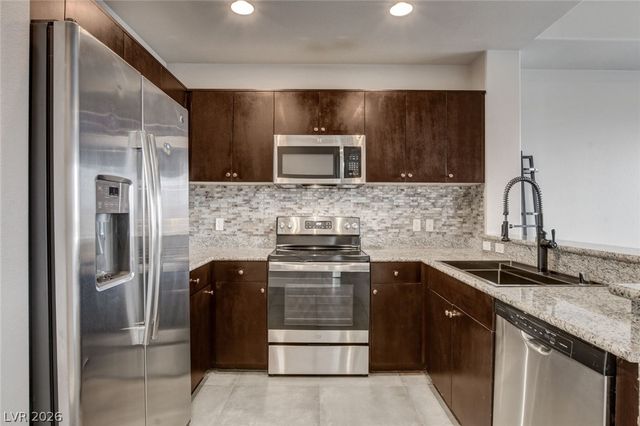 8255 Las Vegas Boulevard 1504, Las Vegas, NV 89123
