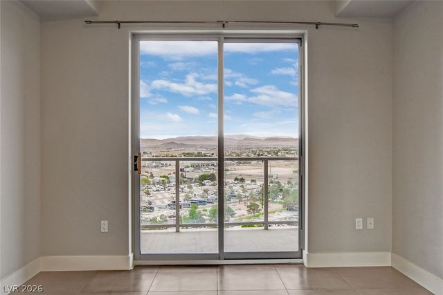 8255 Las Vegas Boulevard 1504, Las Vegas, NV 89123