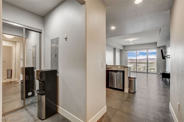 8255 Las Vegas Boulevard 1504, Las Vegas, NV 89123