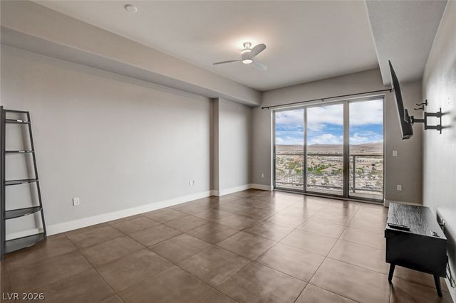 8255 Las Vegas Boulevard 1504, Las Vegas, NV 89123