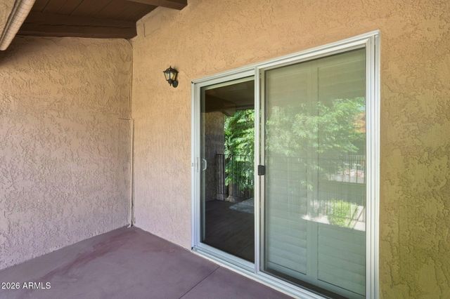 5525 E THOMAS Road R16, Phoenix, AZ 85018