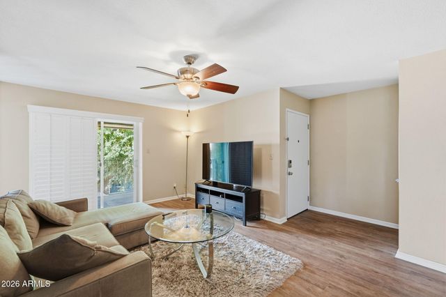 5525 E THOMAS Road R16, Phoenix, AZ 85018