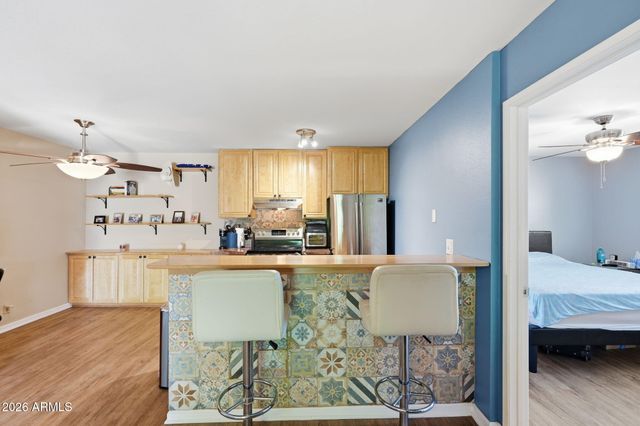 5525 E THOMAS Road R16, Phoenix, AZ 85018