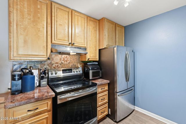 5525 E THOMAS Road R16, Phoenix, AZ 85018
