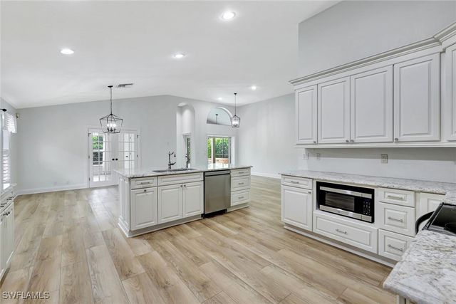 7052 Timberland CIR, Naples, FL 34109