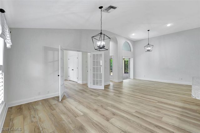 7052 Timberland CIR, Naples, FL 34109