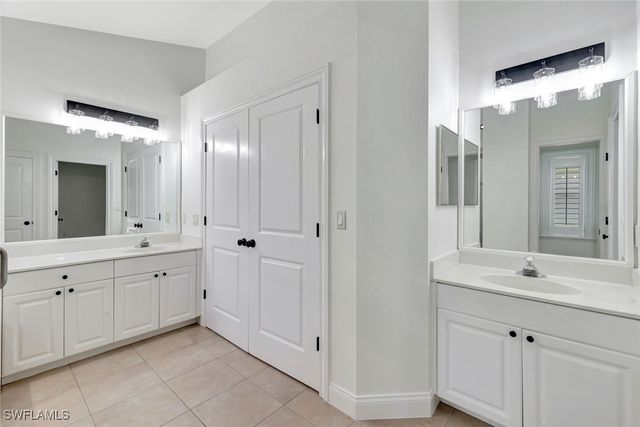 7052 Timberland CIR, Naples, FL 34109