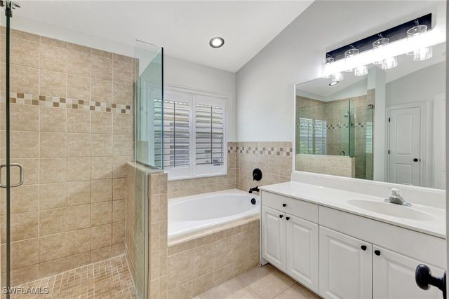 7052 Timberland CIR, Naples, FL 34109
