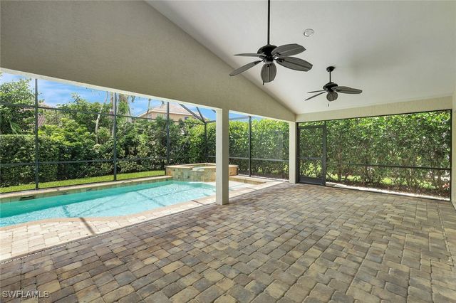 7052 Timberland CIR, Naples, FL 34109