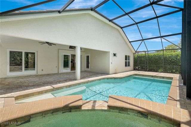 7052 Timberland CIR, Naples, FL 34109