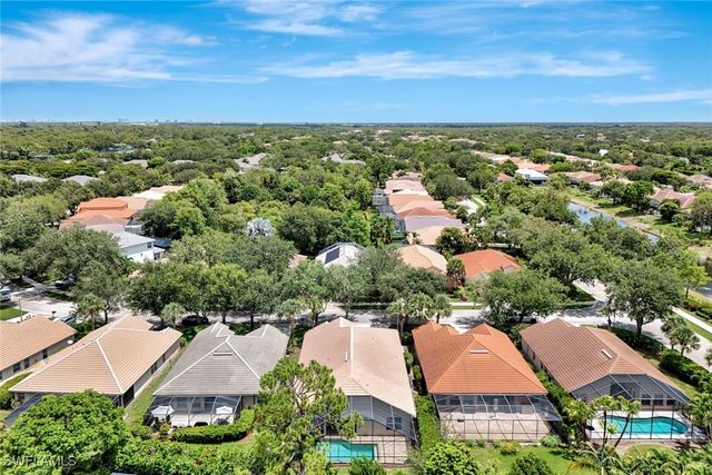 7052 Timberland CIR, Naples, FL 34109