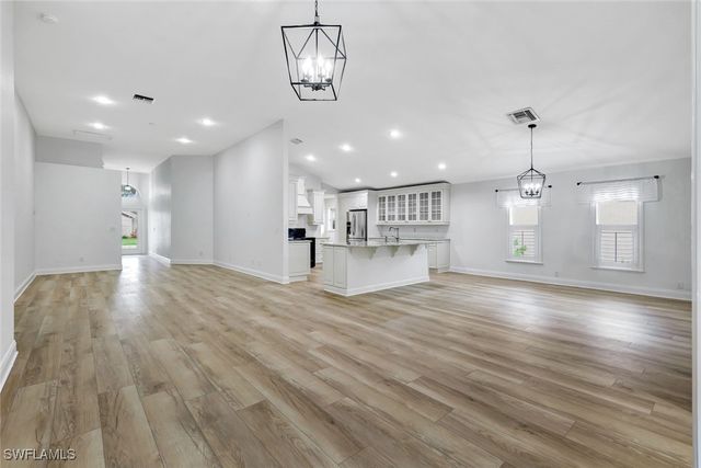 7052 Timberland CIR, Naples, FL 34109