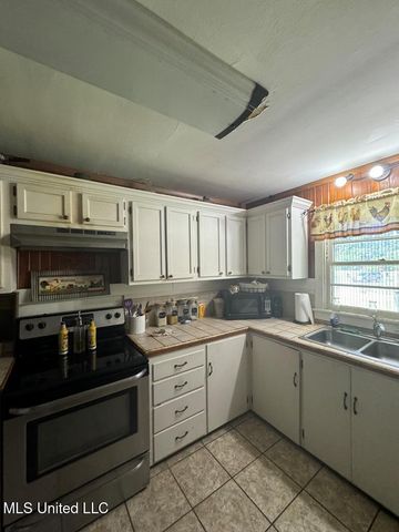 200 Cedar Street, Vidalia, LA 71373