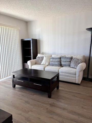 15451 Pembridge Drive 217, Delray Beach, FL 33484