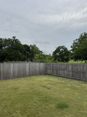 1105 Ledgestone Drive, Keene, TX 76031