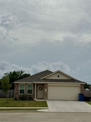 1105 Ledgestone Drive, Keene, TX 76031