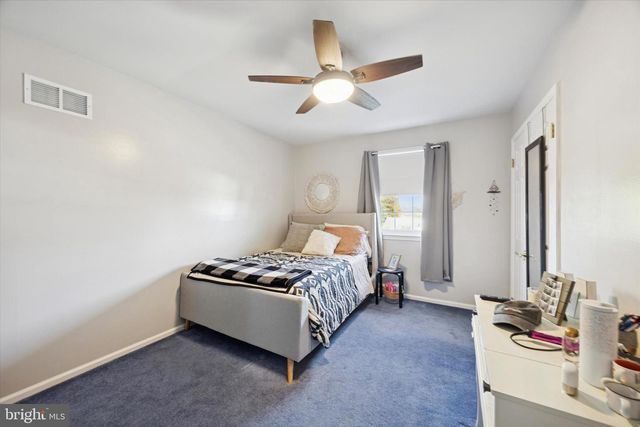 756 BURDETT, Upper Chichester, PA 19014