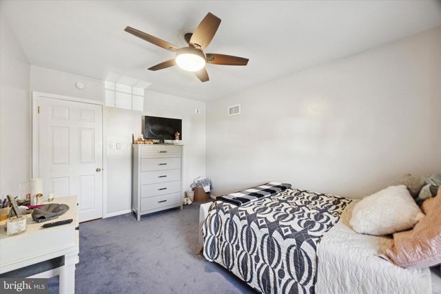 756 BURDETT, Upper Chichester, PA 19014