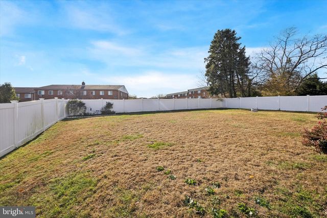 756 BURDETT, Upper Chichester, PA 19014