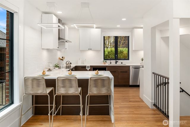 1111 37th Avenue E, Seattle, WA 98112