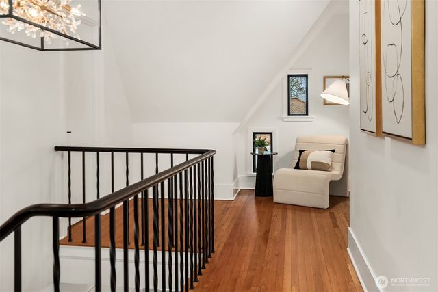 1111 37th Avenue E, Seattle, WA 98112