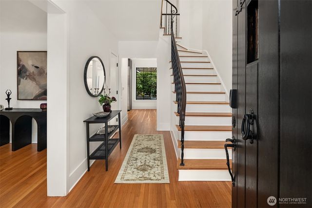 1111 37th Avenue E, Seattle, WA 98112