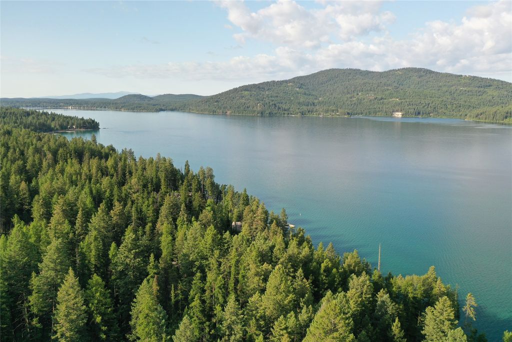 Image 21 of property listing at 248 Jennings Lakeside Road, Whitefish, MT 59937