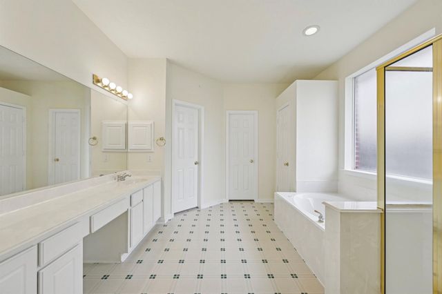 5918 Pebble Bank Lane, Houston, TX 77041