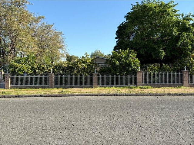 26825 Lazy Creek Rd, Menifee, CA 92586