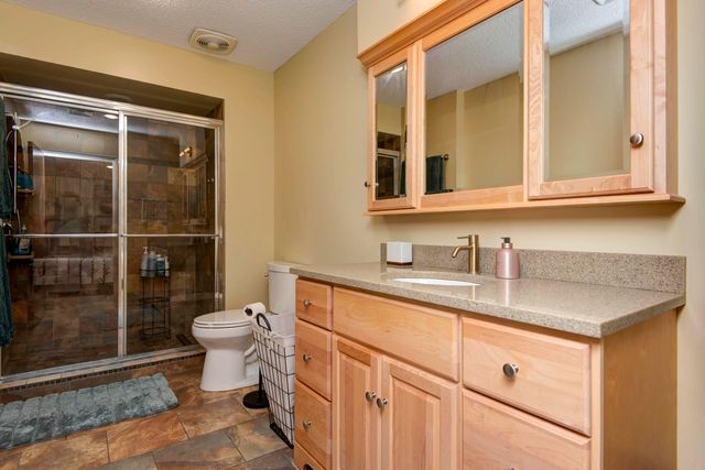 350 S John Q Hammons Parkway 8-B, Springfield, MO 65806