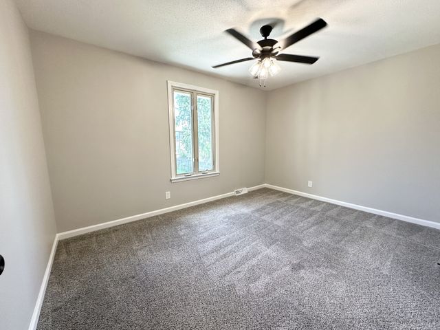 307 Bancroft Dr, Clarksville, TN 37042