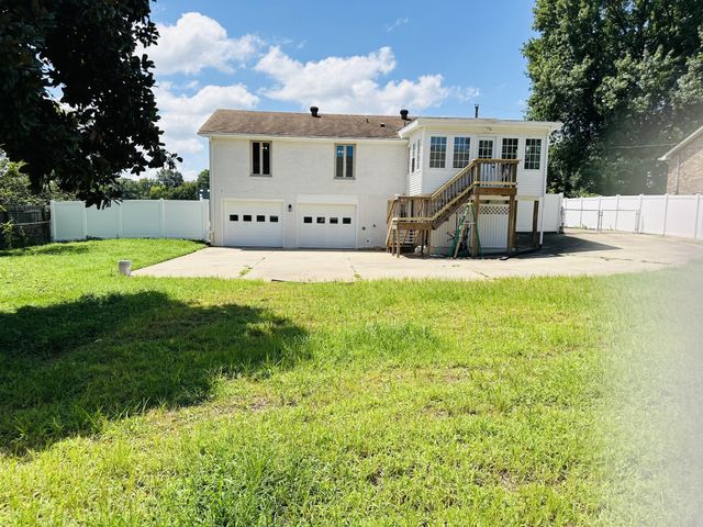 307 Bancroft Dr, Clarksville, TN 37042