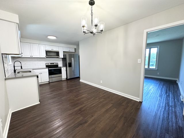 307 Bancroft Dr, Clarksville, TN 37042