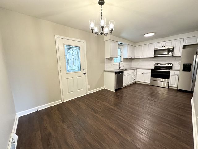 307 Bancroft Dr, Clarksville, TN 37042