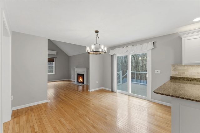 25 Stanphyl Rd, Uxbridge, MA 01569