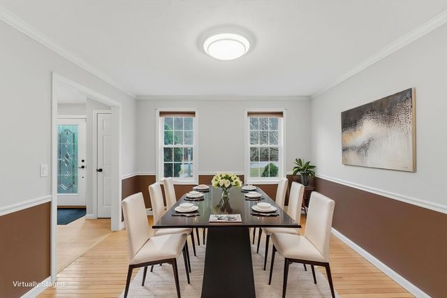 25 Stanphyl Rd, Uxbridge, MA 01569