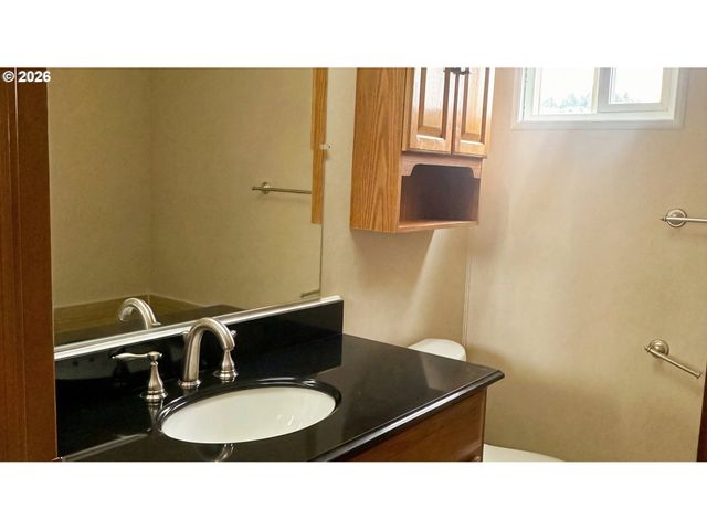 2681 Se RIVER Rd #29, Hillsboro, OR 97123