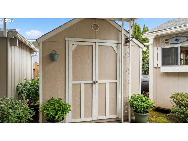 2681 Se RIVER Rd #29, Hillsboro, OR 97123