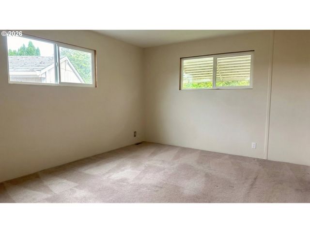 2681 Se RIVER Rd #29, Hillsboro, OR 97123