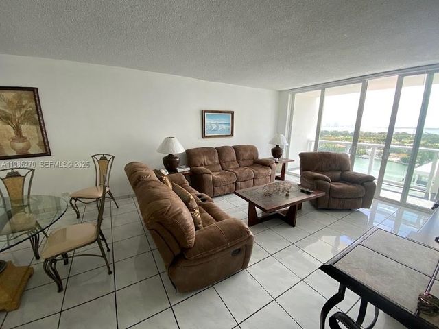 5601 Collins Ave 1524, Miami Beach, FL 33140