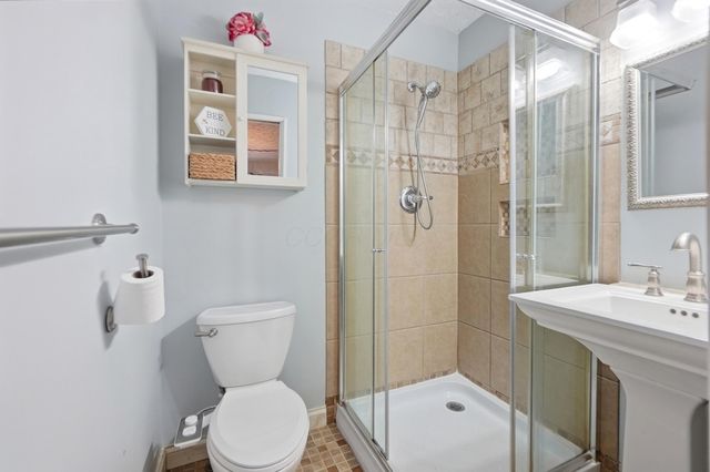 525 Saulsbury Court, Columbus, OH 43230
