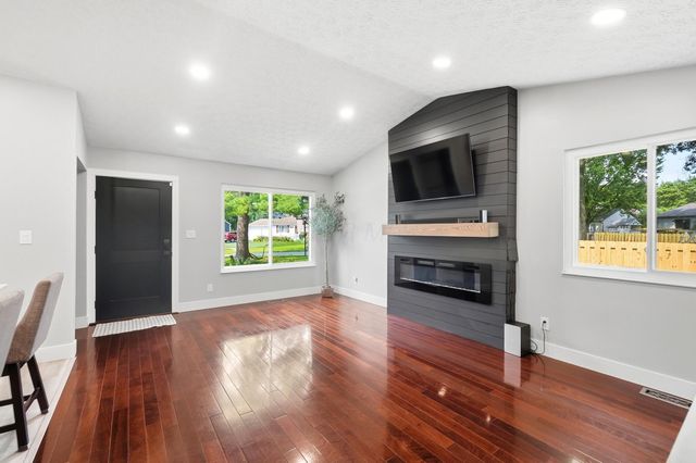 525 Saulsbury Court, Columbus, OH 43230