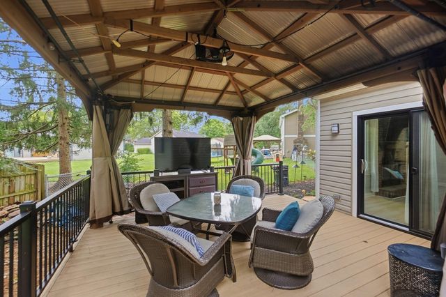 525 Saulsbury Court, Columbus, OH 43230